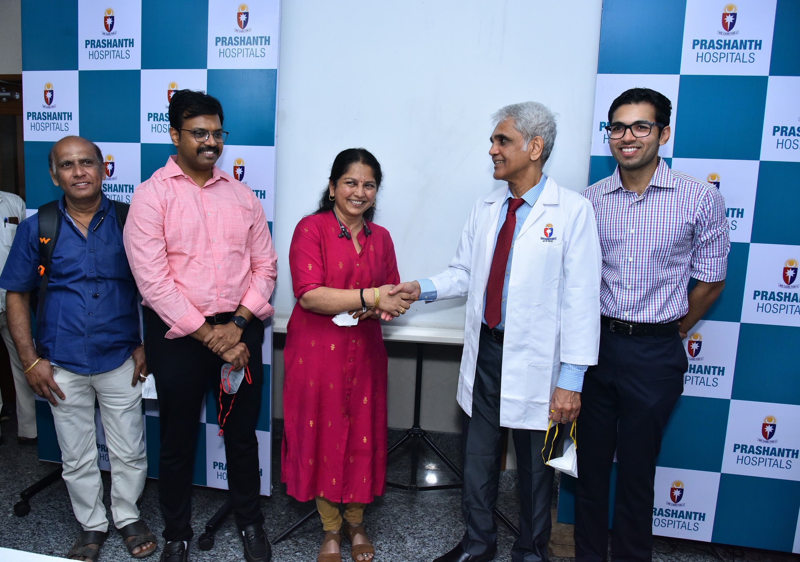 Prashanth Hospitals performs a rare open chest surgery for 1kg thyroid mass located between heart and lung