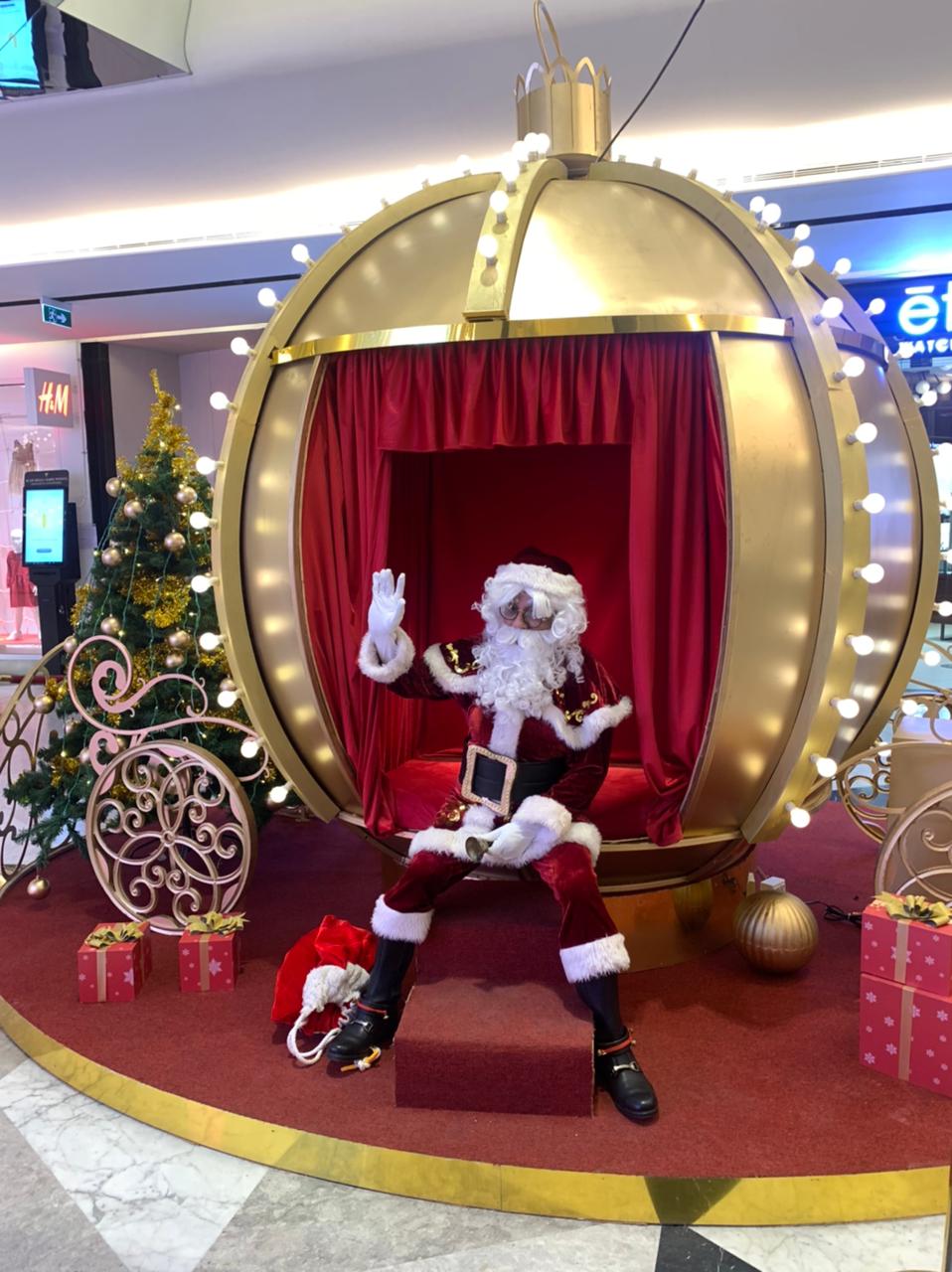 GET TRANSPORTED TO MAGICAL CHRISTMAS LAND AT PHOENIX MARKETCITY