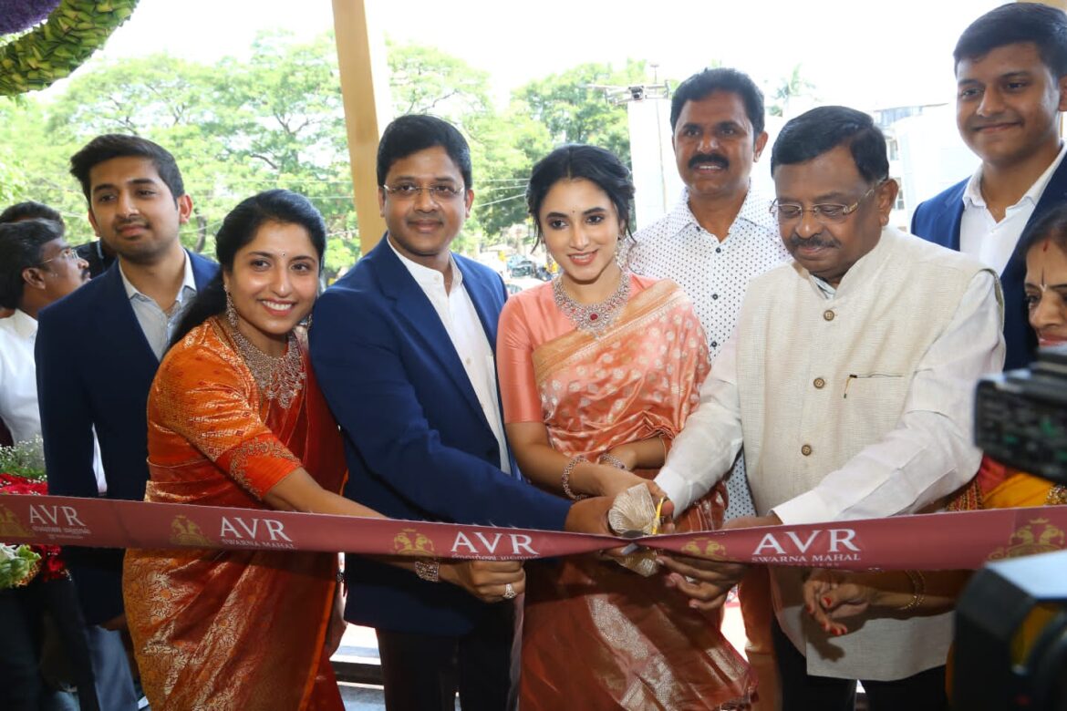 Grand Inauguration of the 18th Branch and first store of AVR Swarna Mahal Jewellers At Anna Nagar, Chennai  
