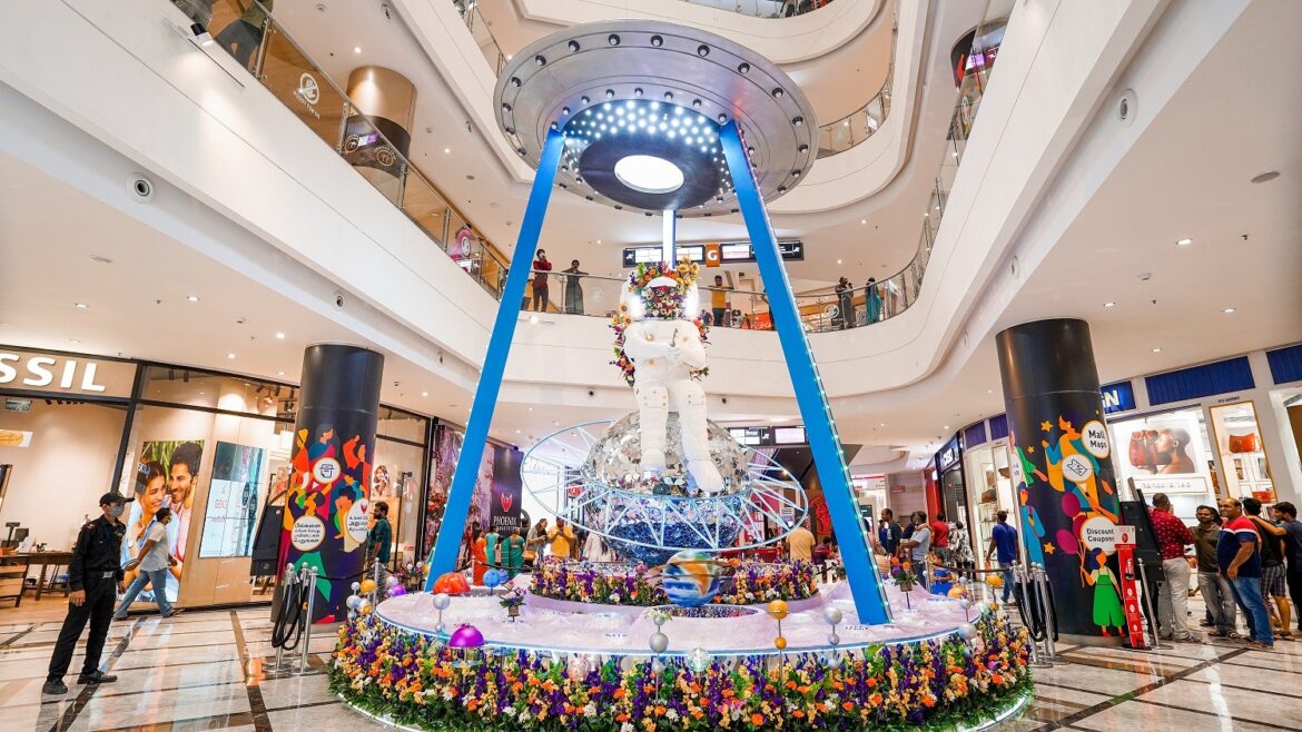 Embark on a magical journey with Astronauts in outer space at Phoenix Marketcity this summer! 