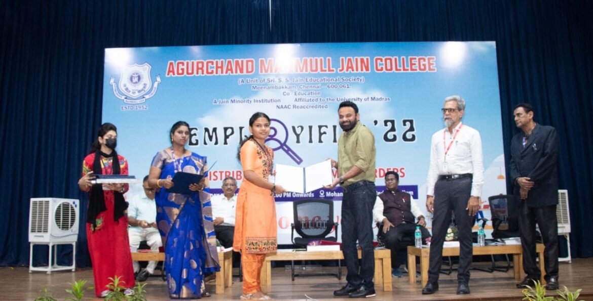 Agurchand Manmull Jain College EMPLOYIFIED 2022 exclusively distributed  offer letters to 303 students