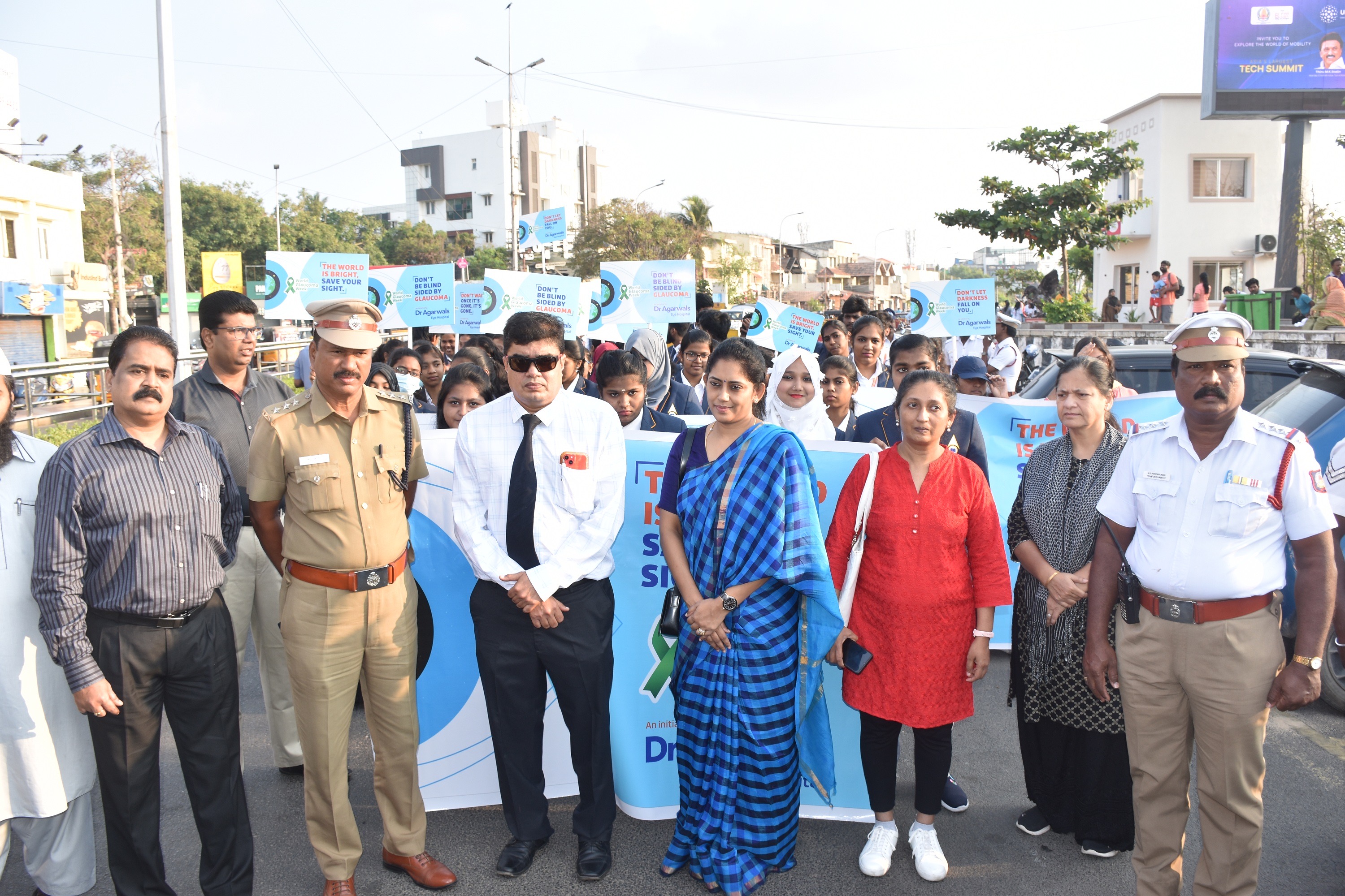 Dr. Agarwals Eye Hospital organises Human Chain & Walkathon to create awareness on Glaucoma disease and treatment