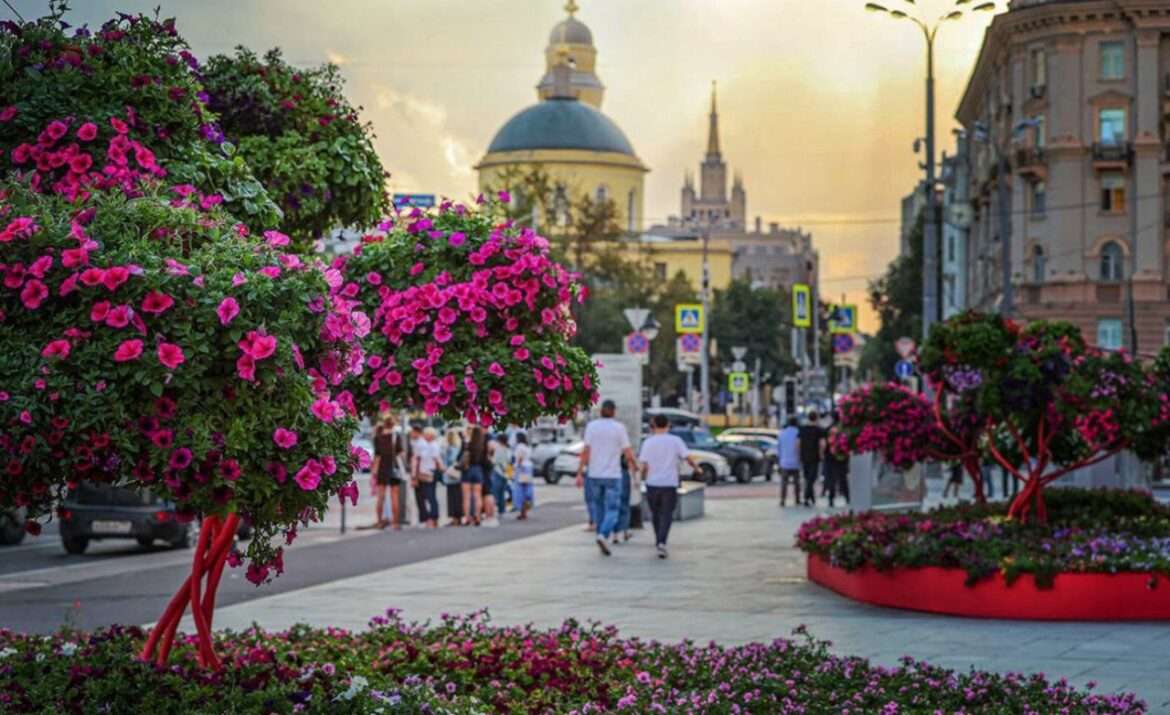 “Summer in Moscow” Returns on June 1