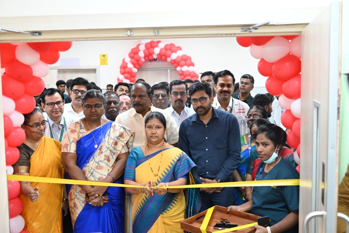 5,00,000th Beneficiary of ‘Nammai Kakkum 48’ felicitated at SRM Hospital