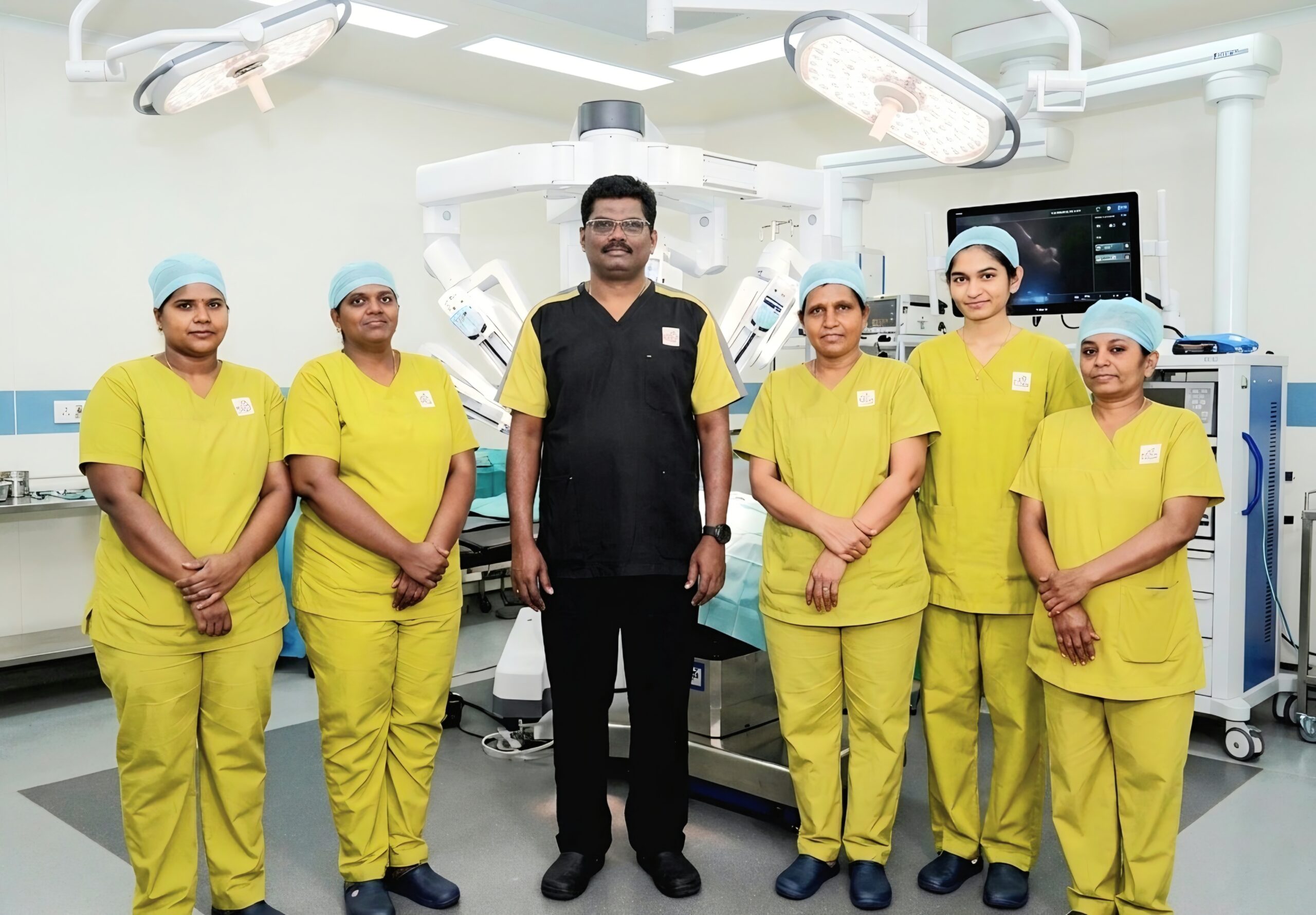 VS Hospitals Performs Double Keyhole Surgery to Remove Gall Bladder and Giant 30-cm Spleen